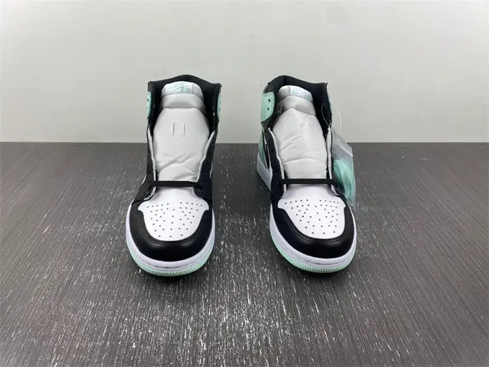 Jordan 1 Retro High Igloo 