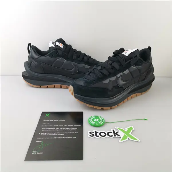 Nike Vaporwaffle Sacai Black Gum 