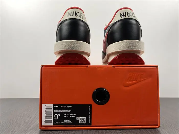 Nike LD Waffle sacai Undercover Midnight Spruce University Red 