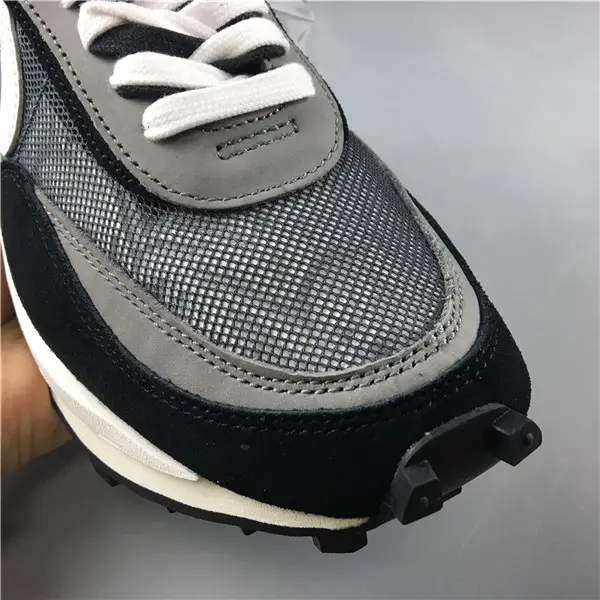 NIKE SACAI X LDV WAFFLE DAYBREAK 