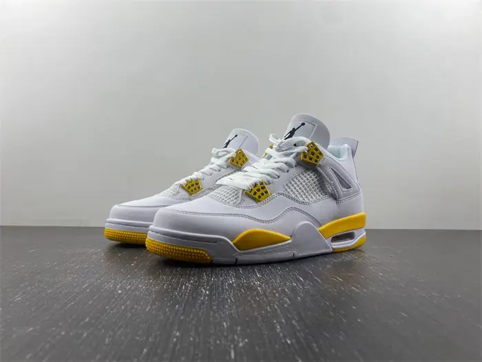 Air Jordan 4 WMNS 