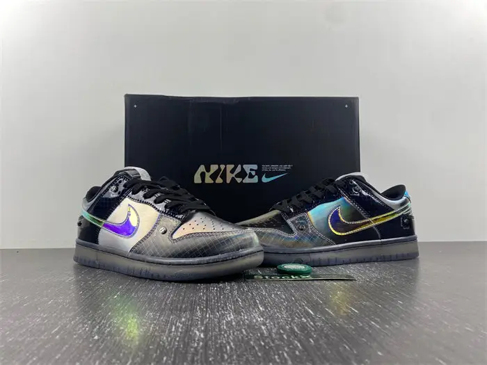Nike Dunk Low 