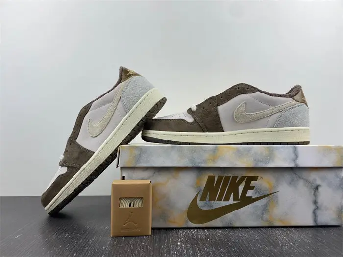 Air Jordan 1 Low Year Of The Rabbit 