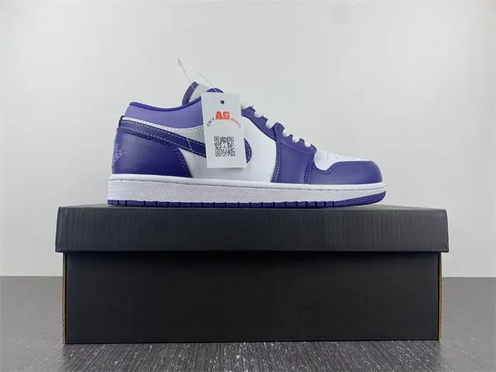 Air Jordan 1 Low 