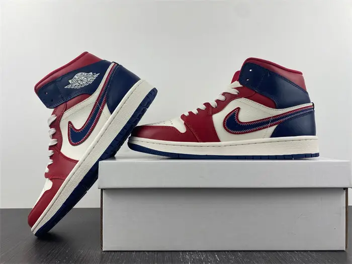 Air Jordan 1 Mid 