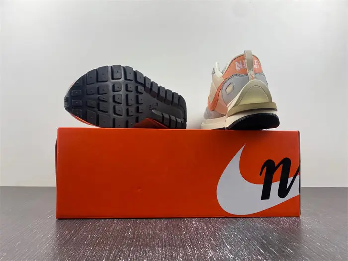 Sacai x VaporWaffle 