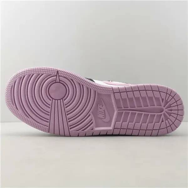 AIR JORDAN 1 MID MAGENTA 