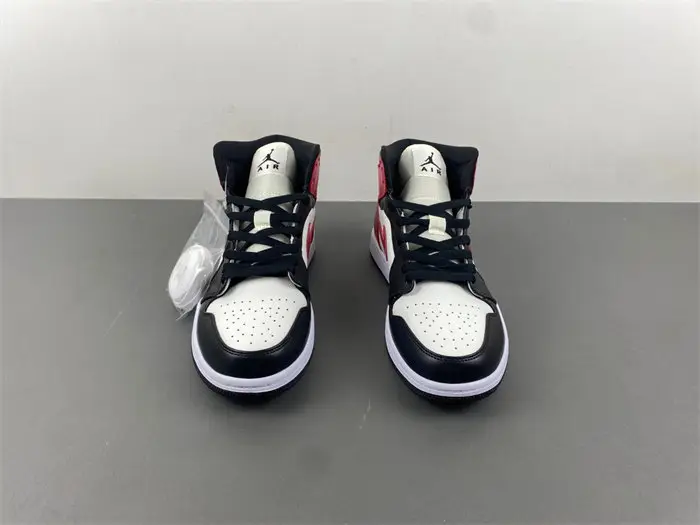 WMNS AIR JORDAN 1 MID 'BLACK TOE' 