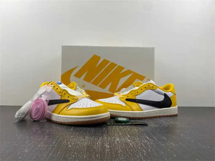 Jordan 1 Retro Low OG SP Travis Scott Canary  FCDE1964
