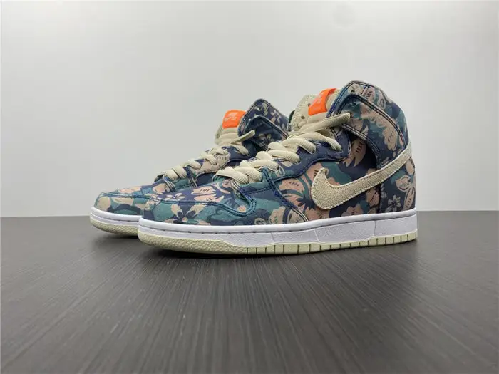 Nike SB Dunk High 