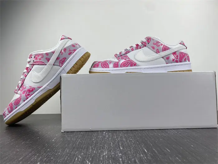 Nike SB Dunk Low Retro SP 