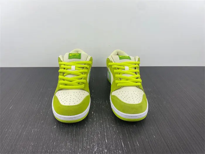 Nike SB Dunk Low Green Apple 