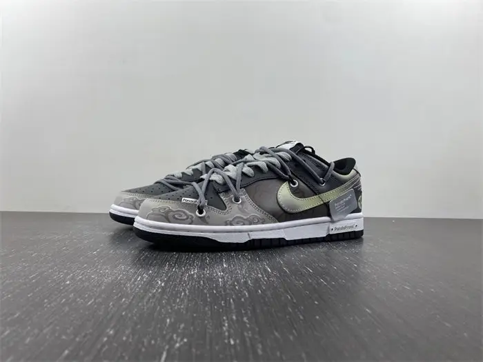 Nike Dunk Low MOON 