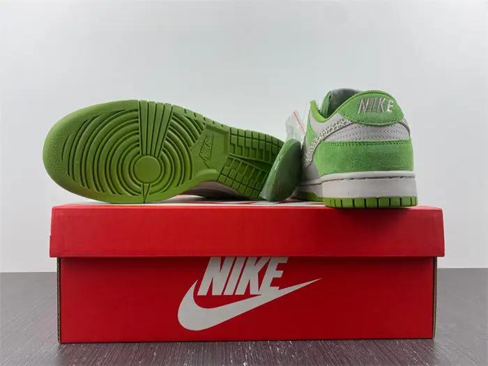Nike Dunk Low AS Safari Swoosh Chlorophyll 