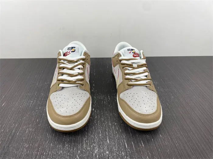 Dunk Low SE 85 