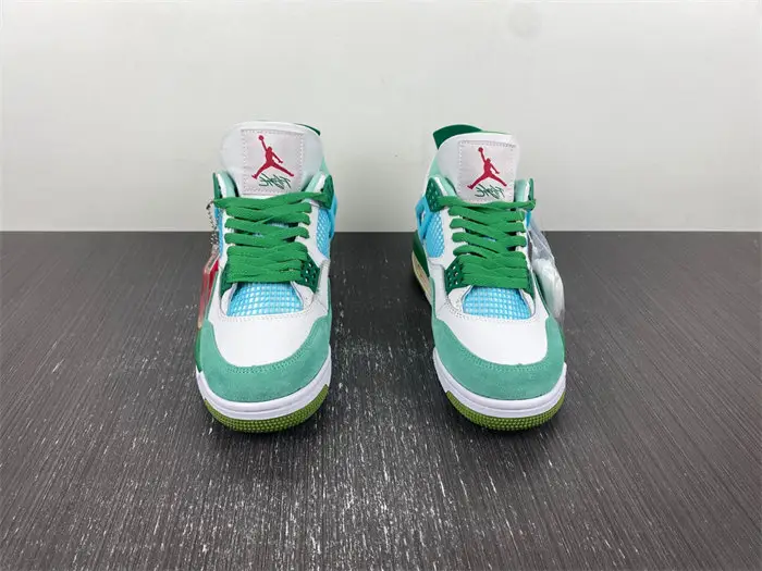 Air Jordan 4 PE 