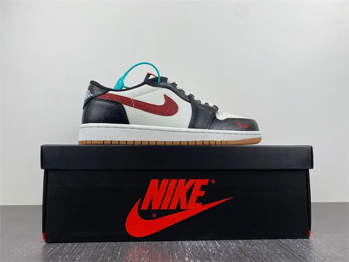 Air Jordan 1 Low 