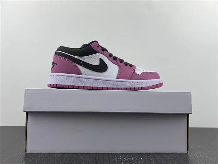 Nike Air Jordan 1 Low AJ1 