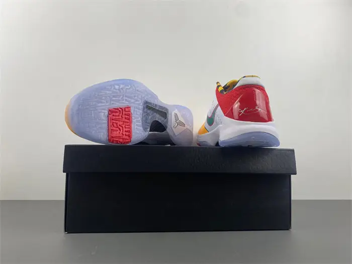 ZOOM KOBE 5 PROTRO 'CHAOS' 