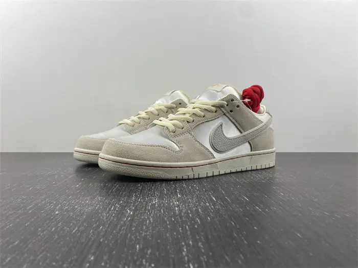 Nike SB Dunk Low Premium 