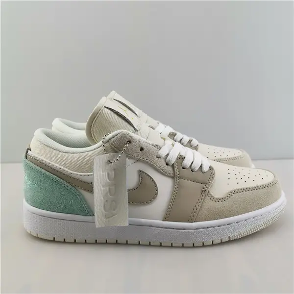 Air Jordan 1 Low 