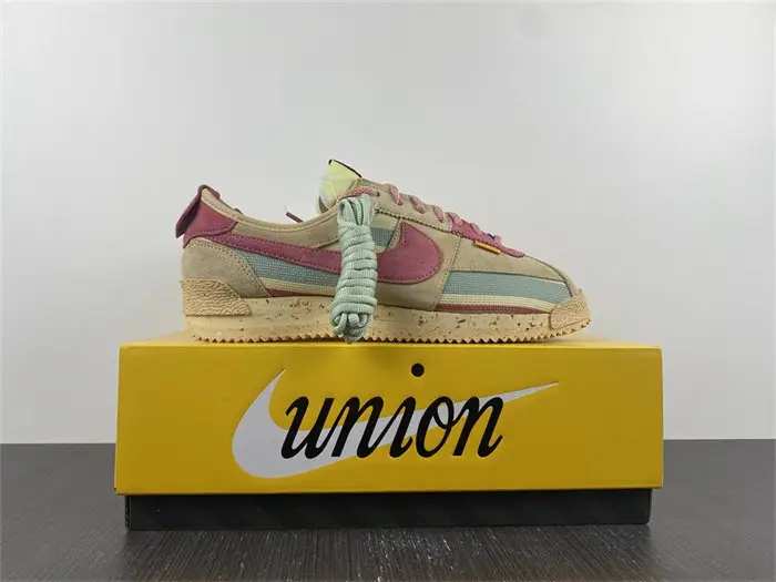 Nike Cortez SP Union Sesame 