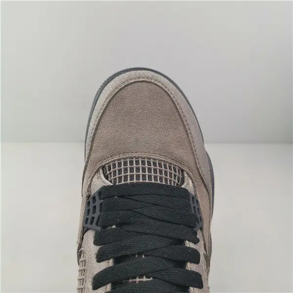 AIR JORDAN 
