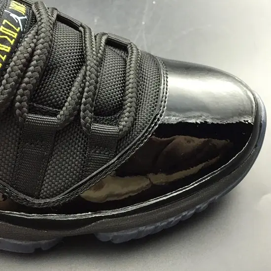 AIR JORDAN 11 RETRO 
