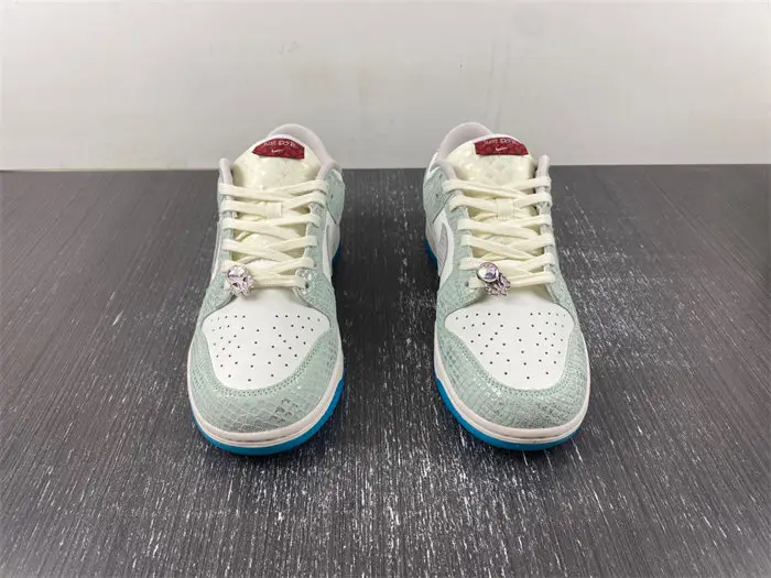 Nike Dunk Low LX Year of the Dragon 