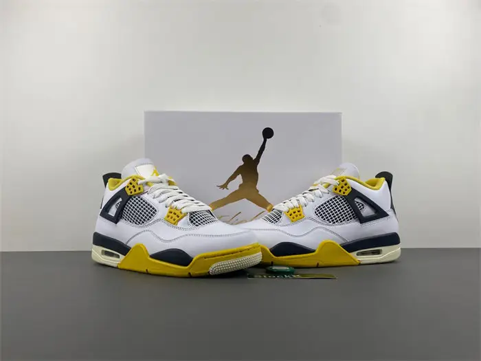 Air Jordan 4 