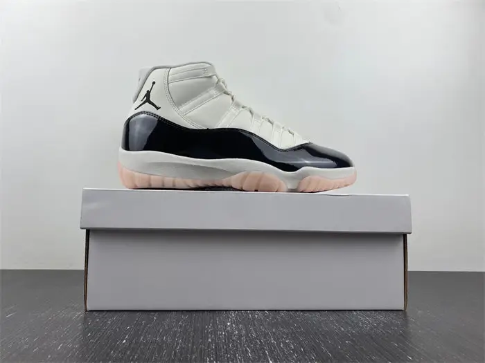 Jordan 11 Retro Neapolitan 