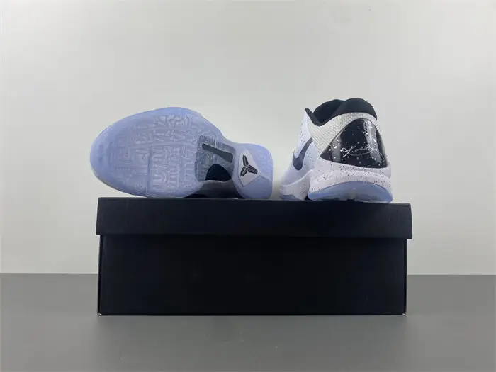 ZOOM KOBE 5 PROTRO 'CHAOS' 