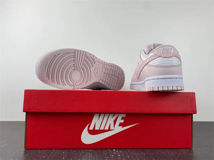 Nike Dunk Low Essential Paisley Pack Pink 