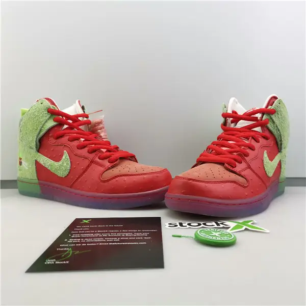NIKE SB DUNK  CEBC195