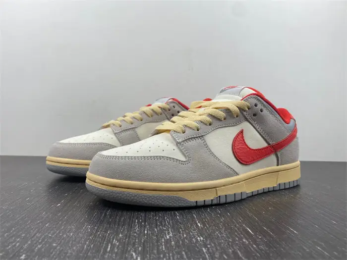 Nike Dunk Low 85 