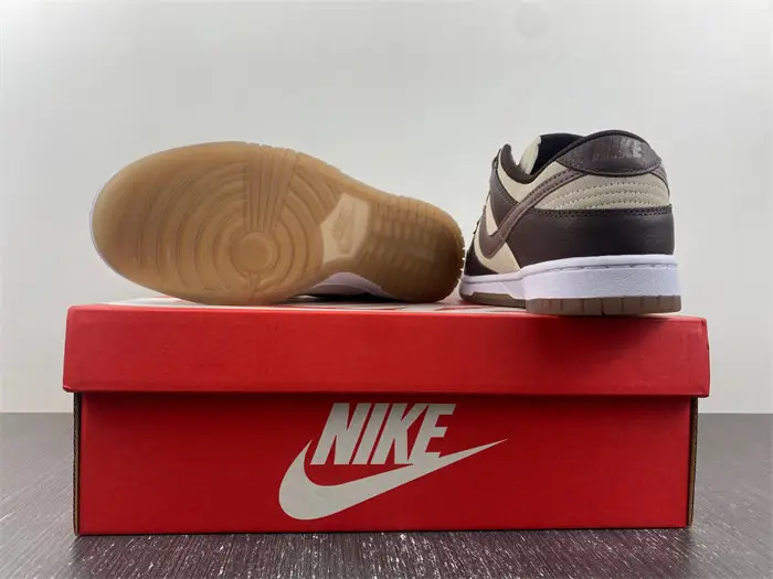 Nike Dunk Low Plum Eclipse 