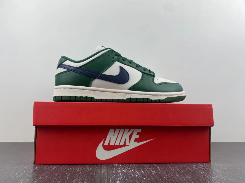 Nike Dunk Low Retro Gorge Green Midnight Navy 