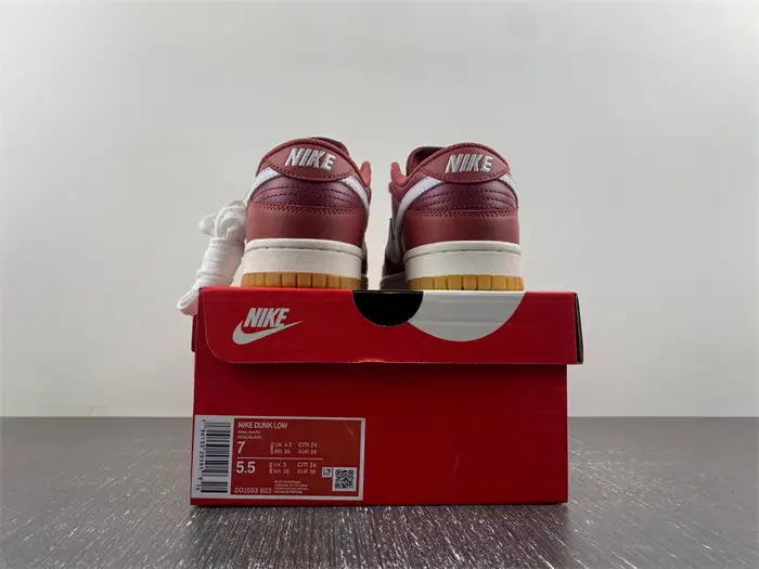 Nike Dunk Low Desert Berry 