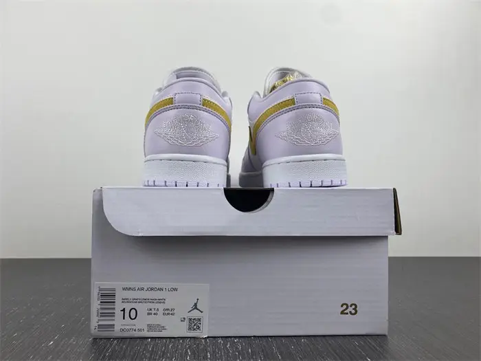 AIR JORDAN 1 LOW 