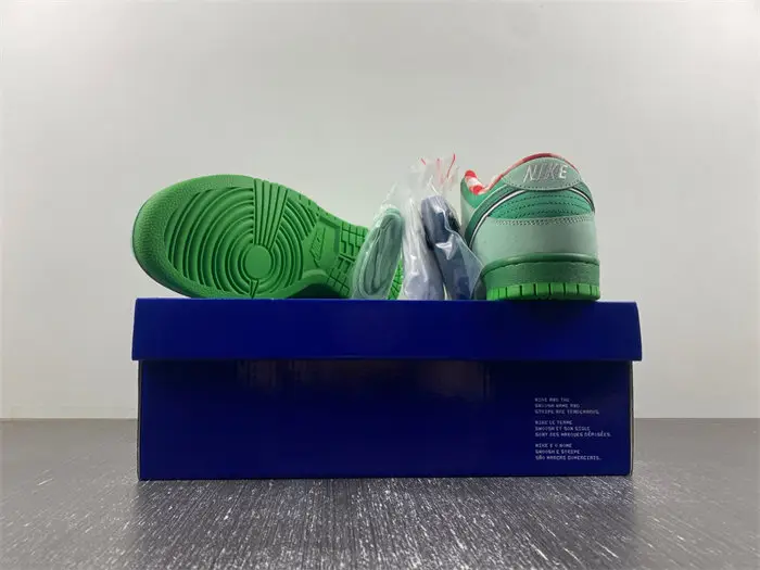 Concepts x Nike SB Dunk Low 
