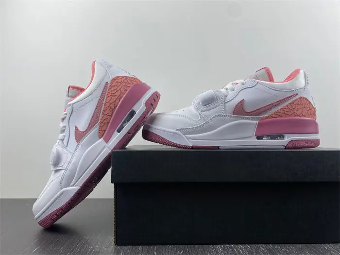 （NIKE）Jordan Legacy 312 