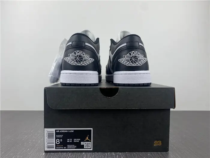 Air Jordan 1 Low 