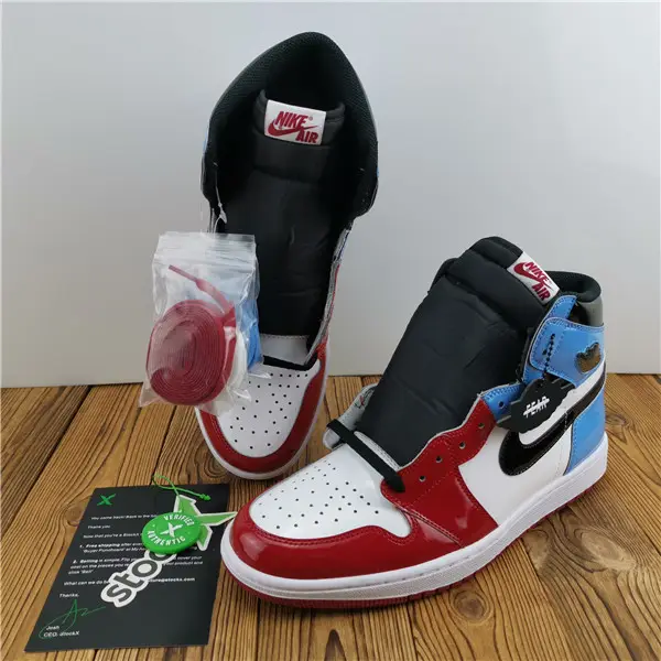 Jordan 1 Retro High Fearless UNC Chicago  EAC2724