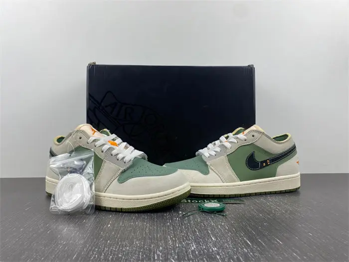 Air Jordan 1 Low 