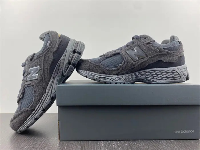 New Balance 2002R Protection Pack Phantom 