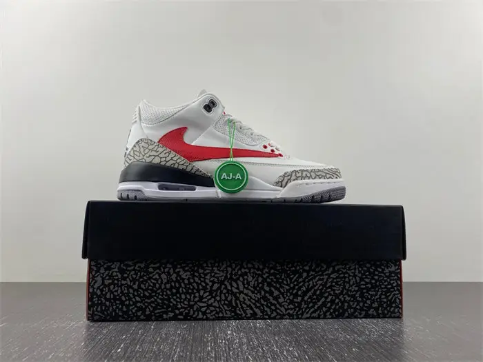 Travis Scott x Air Jordan 3 
