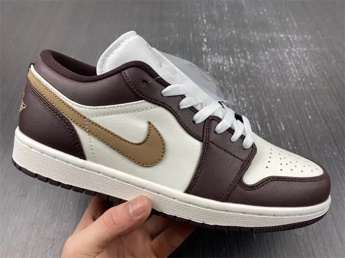 Air Jordan 1 Low 