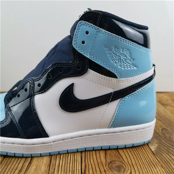 Air Jordan 1 Retro High UNC Patent 