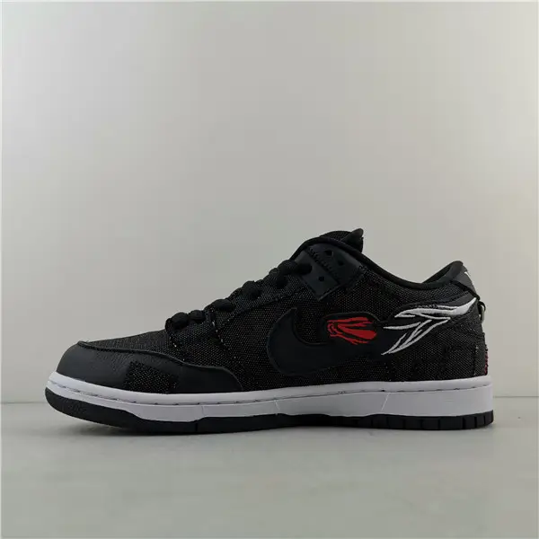 Nike SB Dunk Low Wasted Youth 