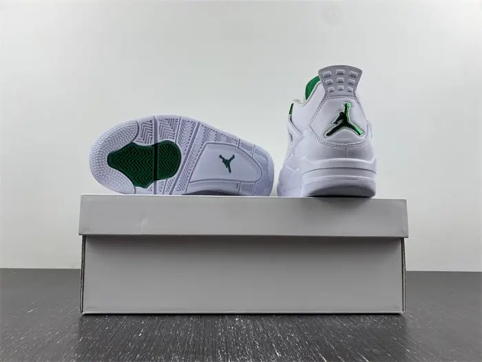 Jordan 4 Retro Metallic Green 